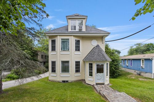 31 Bates Street, Portland, ME, 04103 | Card Image