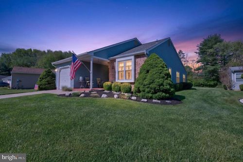 42 Falmouth Dr, MOUNT LAUREL, NJ, 08054-3075 | Card Image