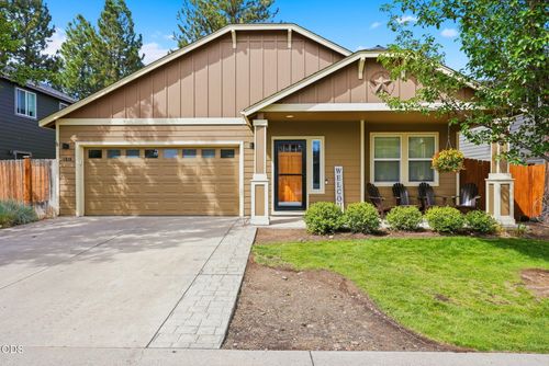 1610 W Carson Ave, Sisters, OR, 97759-3119 | Card Image
