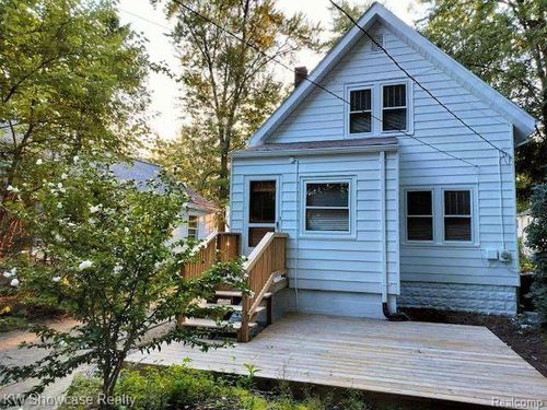 1828 N Lafayette Ave, Royal Oak, MI, 48073-4060 | Card Image