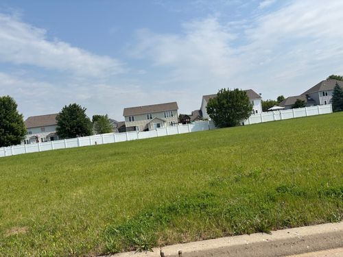 5165 Sparrow Dr, Belvidere, IL, 61008-8727 | Card Image