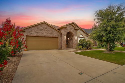 1221 Scott Dr, Weatherford, TX, 76087-1188 | Card Image