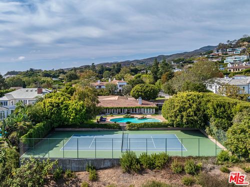 1580 San Remo Dr, Pacific Palisades, CA, 90272-2739 | Card Image