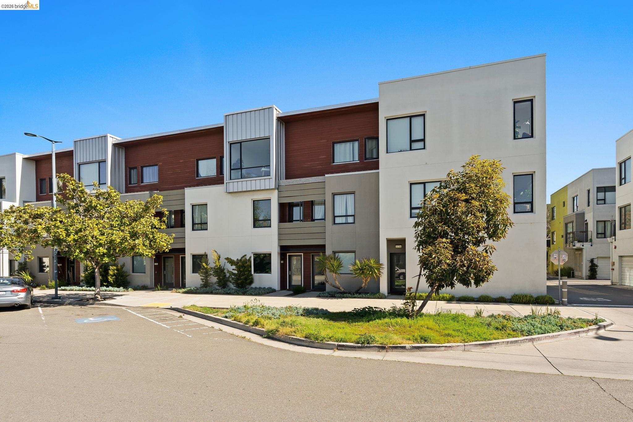 Residential in Oakland 2