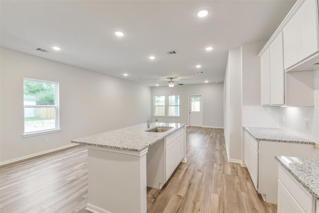 2101 Caney Creek Ln, House other with 5 bedrooms, 4 bathrooms and 2 parking in Conroe TX | Image 10