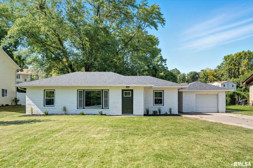 1511 36th Ave, Moline, IL, 61265-6229 | Card Image