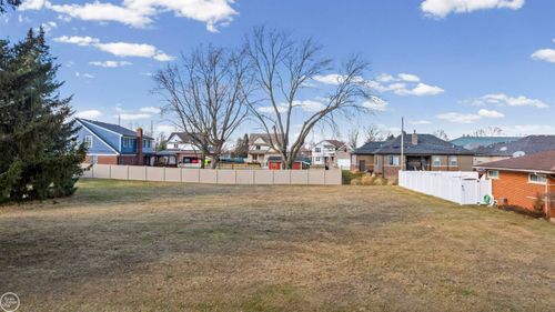 23075 Shepherd Lane, Macomb Township, MI, 48042 | Card Image