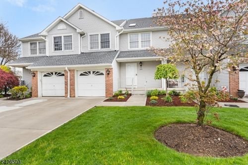 220 Harvard Dr, Hackettstown, NJ, 07840-1655 | Card Image