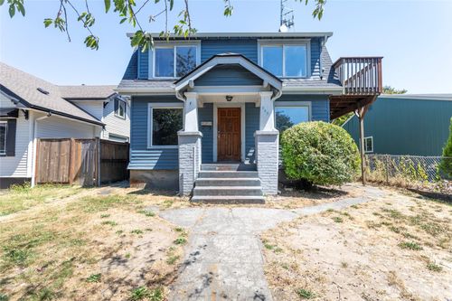 949 S Ridgewood Ave, Tacoma, WA, 98405-3364 | Card Image