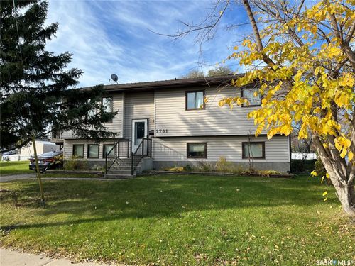 2701 1st Avenue E, Prince Albert, SK, S6V5E6 | Card Image