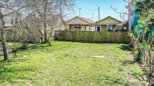2718 Avenue L, Galveston, TX, 77550-4449 | Card Image