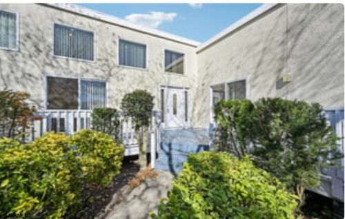 1 Seaside Ct, MARGATE CITY, NJ, 08402-1669 | Card Image