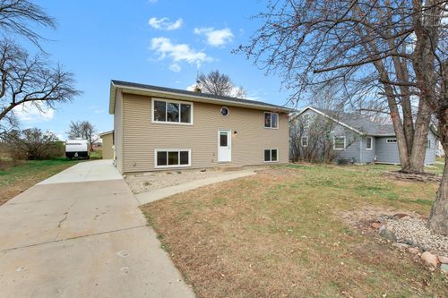 8600 1st Ave W, Clear Lake, MN, 55319-4532 | Card Image