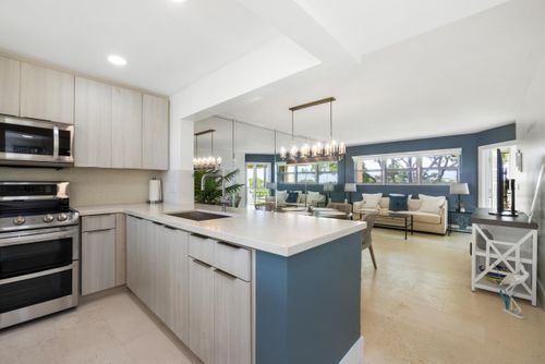 603-3654 Via Poinciana, Lake Worth, FL, 33467-2812 | Card Image
