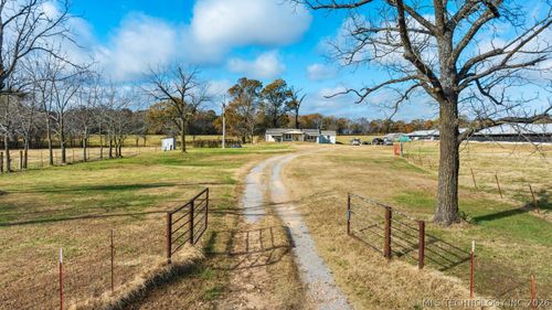 67298 S 4720 Rd, Westville, OK, 74965-5612 | Card Image
