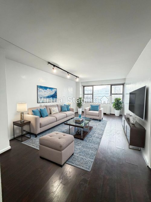 2r-85-15 Main St, Jamaica, NY, 11435-1828 | Card Image