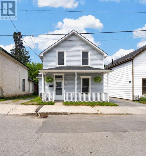 625 Union St, Peterborough, ON, K9H3V4 | Card Image