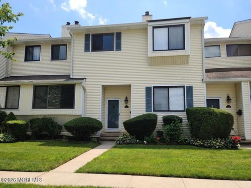 215 Clubhouse Dr, Middletown, NJ, 07748-1347 | Card Image