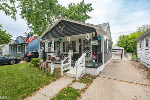 8137 Helen, Center Line, MI, 48015-1563 | Card Image