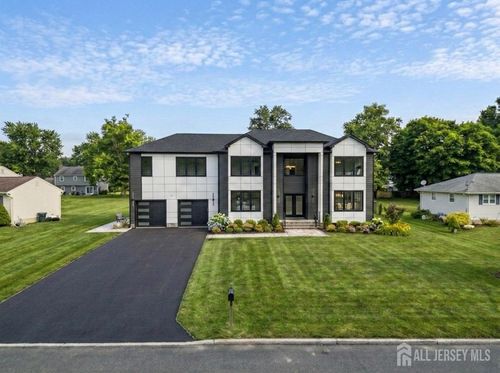 11 Williams Rd, KENDALL PARK, NJ, 08824-1406 | Card Image