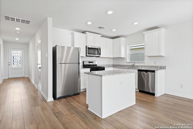 11924 Stroud Dr, House other with 3 bedrooms, 2 bathrooms and null parking in San Antonio TX | Image 6