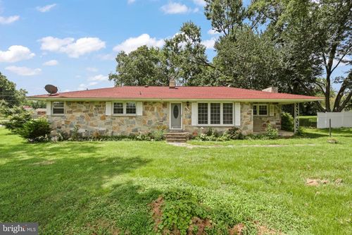 801 Culpeper St, FREDERICKSBURG, VA, 22405-3316 | Card Image