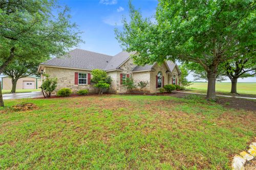 550 Dowell Rd, Moody, TX, 76557-3916 | Card Image
