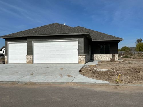 4434 N Sunny Ct, Wichita, KS, 67205-7201 | Card Image