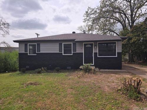 5 Oakview Dr, North Little Rock, AR, 72118-2522 | Card Image