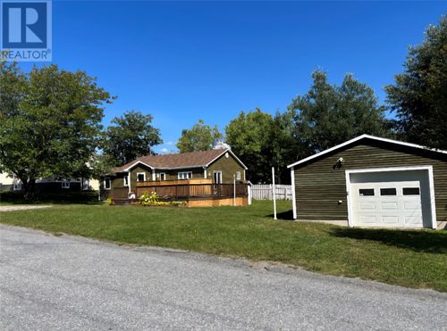 10 King St, Stephenville, NL, A2N2E6 | Card Image