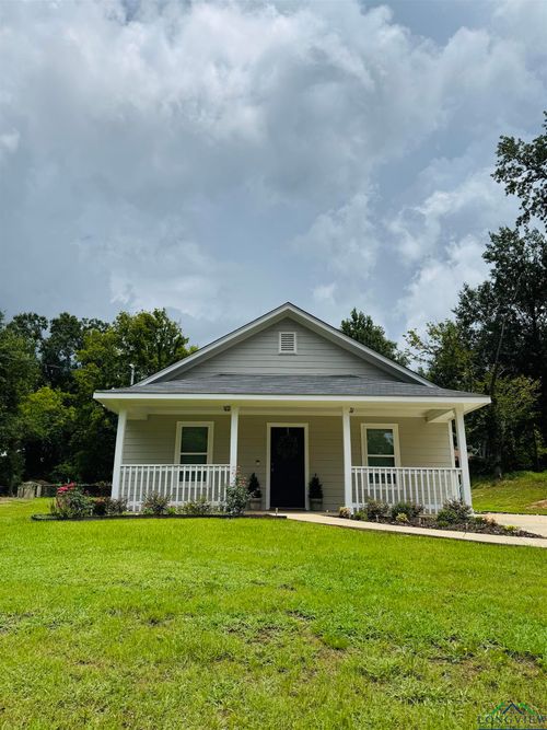129 Dr Martin Luther King Jr Dr, Gladewater, TX, 75647-2311 | Card Image
