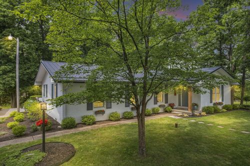 205 Betz Rd Nw, Lancaster, OH, 43130-9534 | Card Image