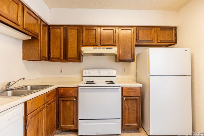 10563 Starcrest Dr, Home with 2 bedrooms, 1 bathrooms and null parking in San Antonio TX | Image 14