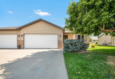 6812 Dunsmore Rd, Townhouse with 5 bedrooms, 3 bathrooms and null parking in Rapid City SD | Image 1