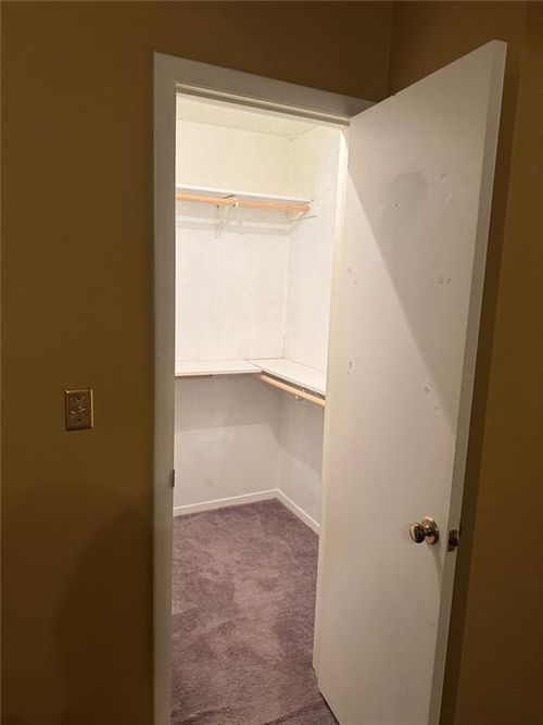 5734 Wells Cir, Stone Mountain, GA, 30087-6003 | Card Image