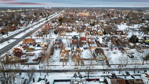 5569 Drexel Street, Detroit, MI, 48213 | Card Image