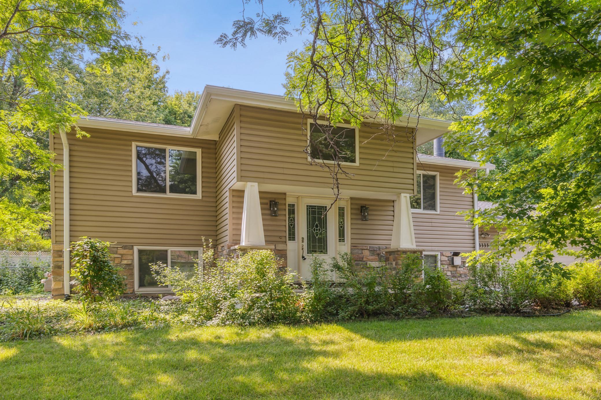 Urbandale Ln, Minneapolis, MN 55447