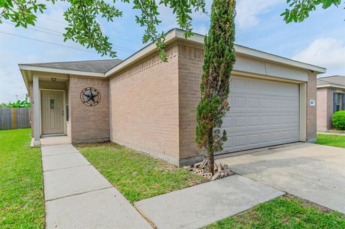 16530 Peyton Ridge Cir, Houston, TX, 77049-1687 | Card Image