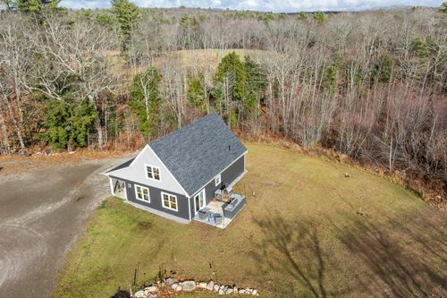 145 E Pond Rd, Nobleboro, ME, 04555-9527 | Card Image
