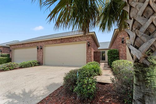 7062 Caddys Court Dr, Gonzales, LA, 70737-8548 | Card Image