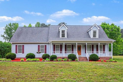 100 Linnett Ct, Youngsville, NC, 27596-7301 | Card Image