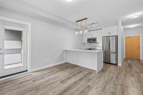 112-20 Barsby Ave, Nanaimo, BC, V9R0K4 | Card Image