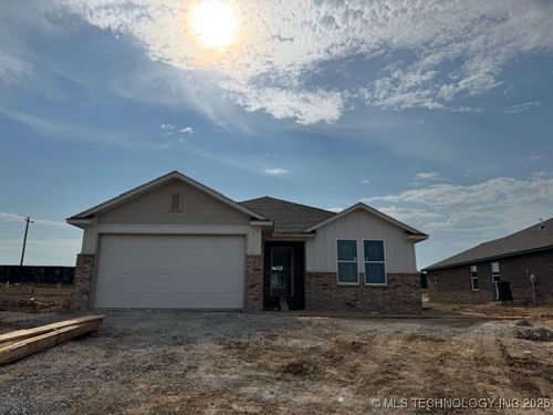 112 S 26th St, Collinsville, OK, 74021 | Card Image