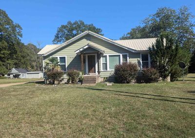 153 Doak Avenue, House other with 4 bedrooms, 2 bathrooms and null parking in Camden AR | Image 1