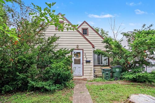 317 Grandview Dr, Round Lake Park, IL, 60073-3127 | Card Image