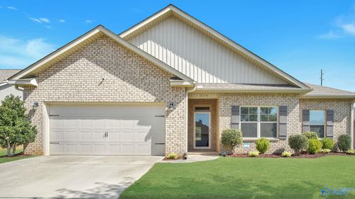 224 Harbor Glen Dr Sw, Madison, AL, 35756-2825 | Card Image