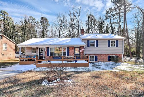 2111 Parkdale Ave, Gastonia, NC, 28052-3543 | Card Image