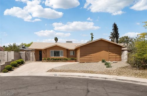 204 Breeze St, Las Vegas, NV, 89145-5111 | Card Image