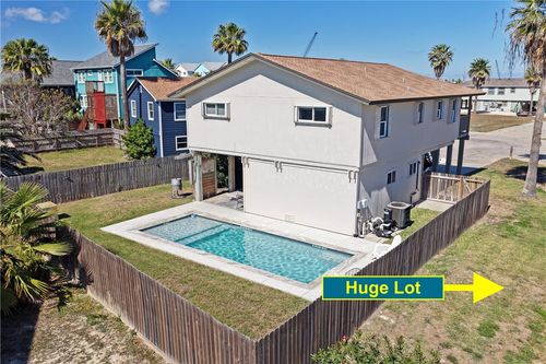 613 Sandpiper Cir, Port Aransas, TX, 78373-4207 | Card Image
