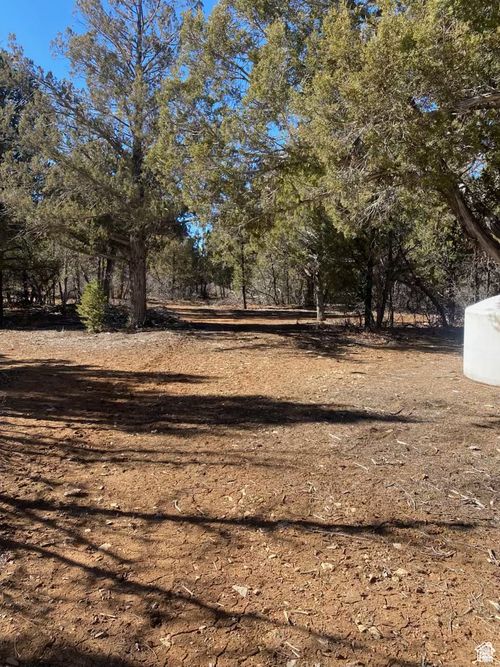 15-15 Pine Cir, Orderville, UT, 84758 | Card Image